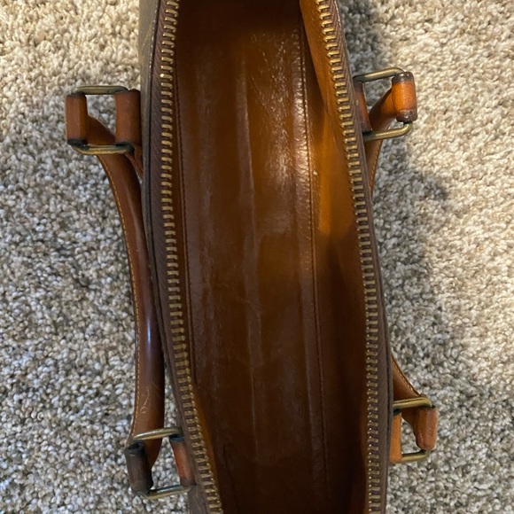 Louis Vuitton Monogram Sac Triangle Handbag - Picture 5 of 11